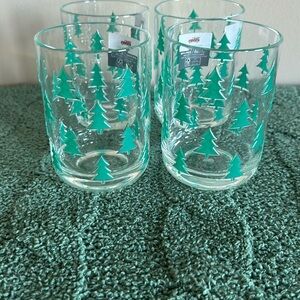 The Farmhouse by Rachel Ashwell Christmas Tree 🌲 Acrylic Glasses Cups NEW